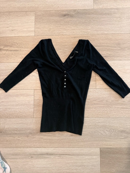 Guess Tops - Guess Black V-Neck Button Ribbed Top